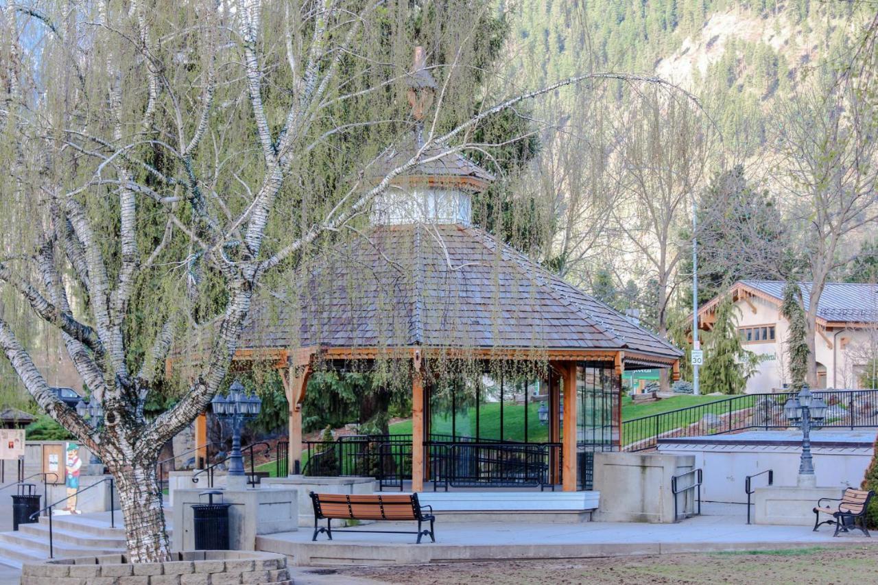 Icicle Village Resort 402: Juniper Studio Левънуърт Екстериор снимка